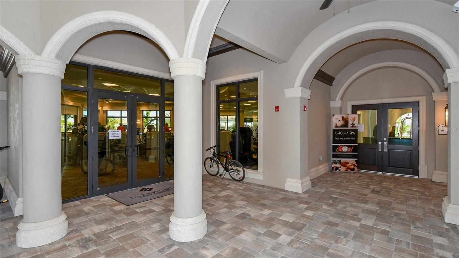 LAKEWOOD NATIONAL VERANDA IV AT PH III - Residential Lease