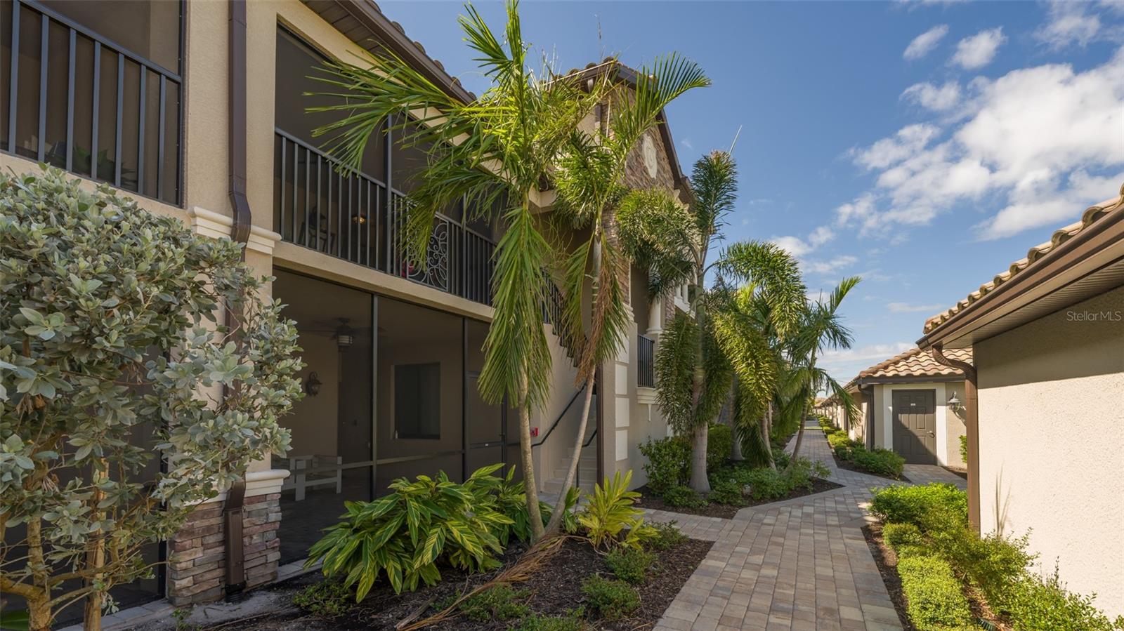 LAKEWOOD NATIONAL VERANDA IV AT PH III - Residential Lease