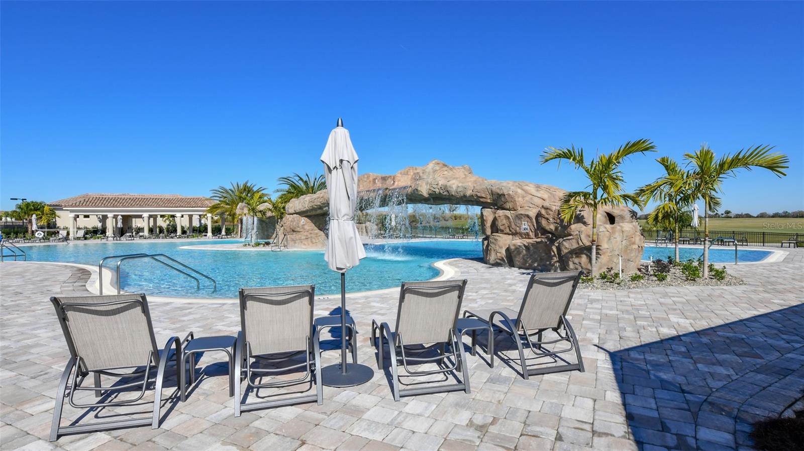 LAKEWOOD NATIONAL VERANDA IV AT PH III - Residential Lease