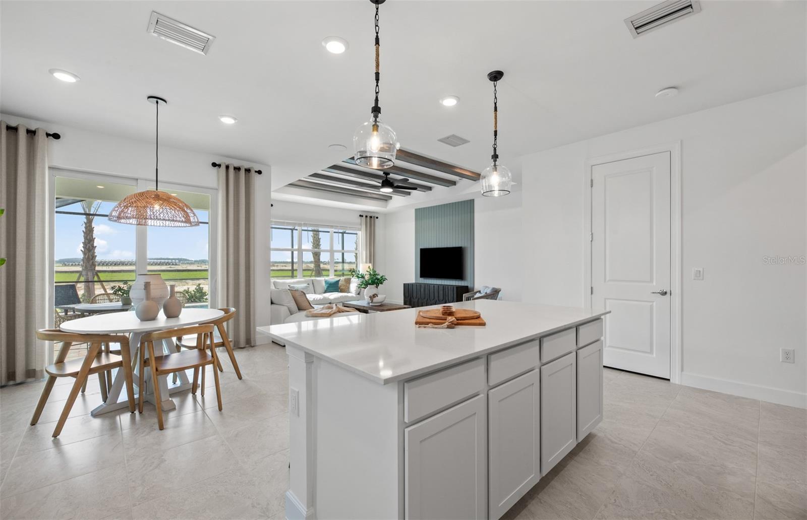 4556; REAGAN LANDING - Residential