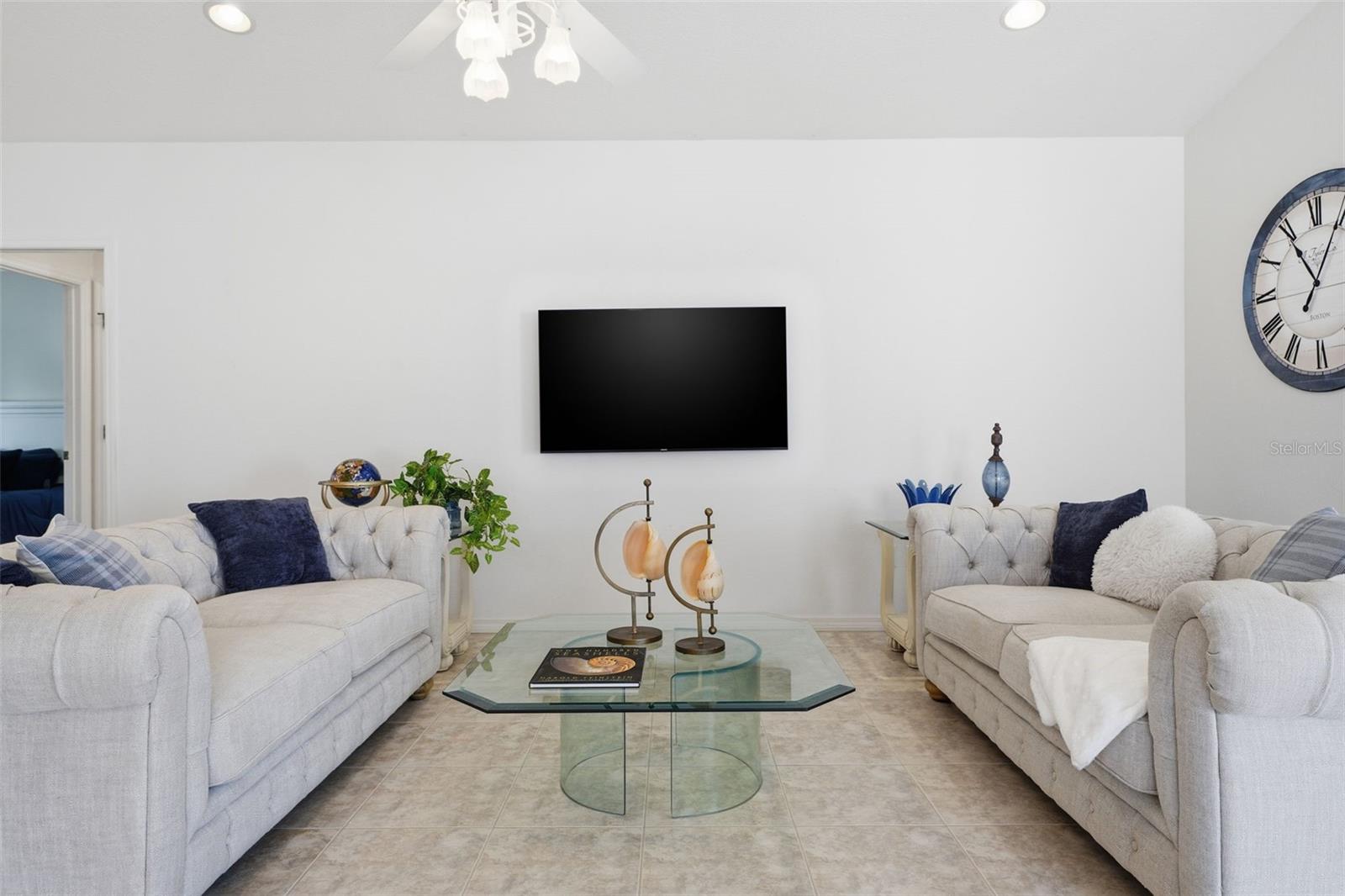 VENICE PALMS PH 1 - Residential