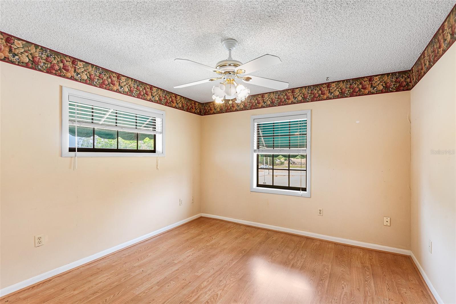 LAKE GUM ESTATES - Residential