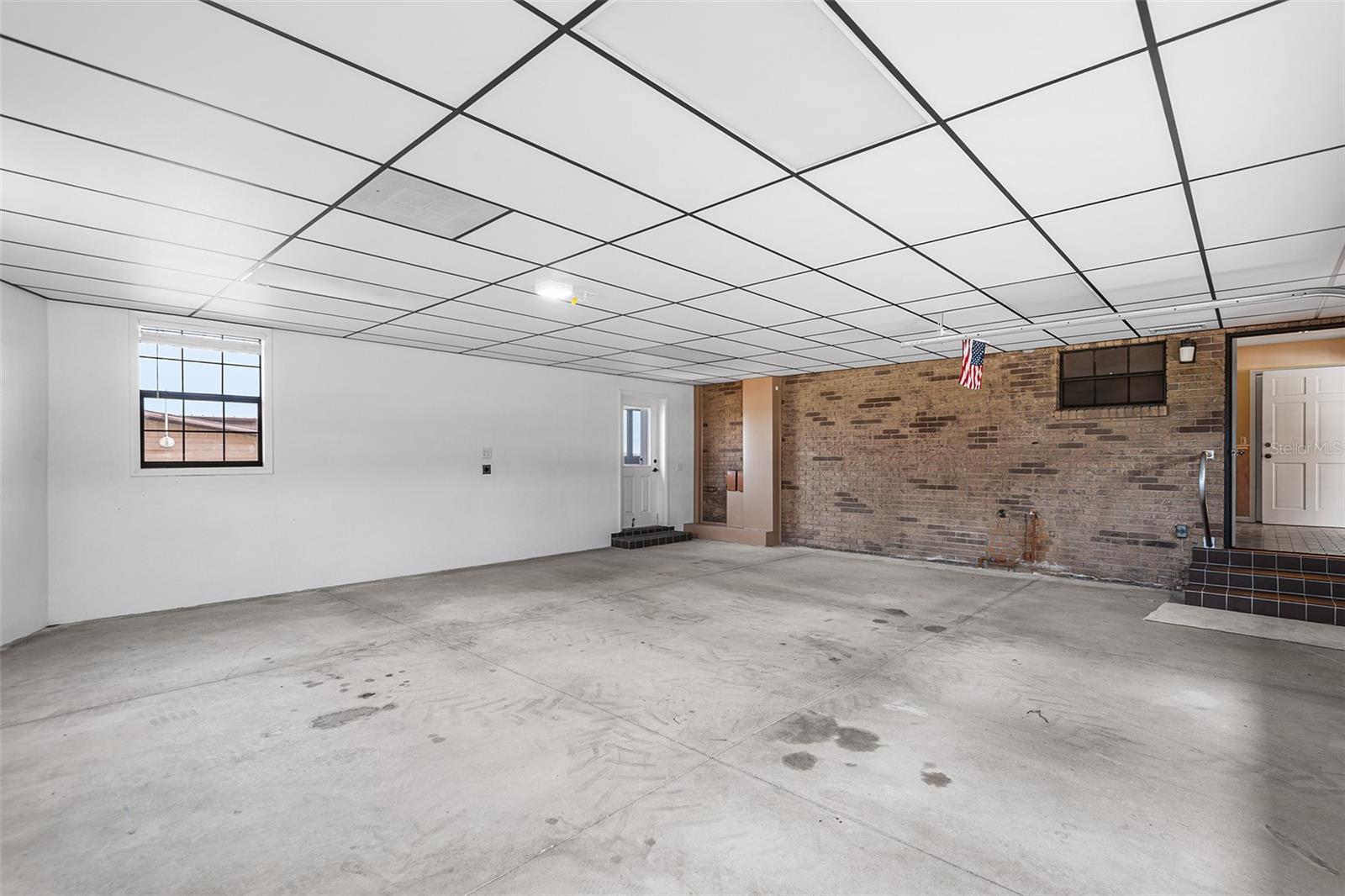 LAKE GUM ESTATES - Residential