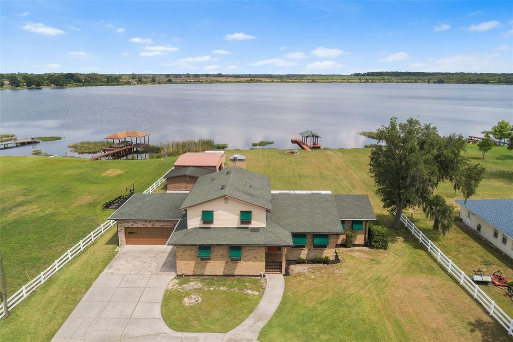 Photo of 2731 State Road 557, Lake Alfred, FL 33850 (MLS # P4934803)