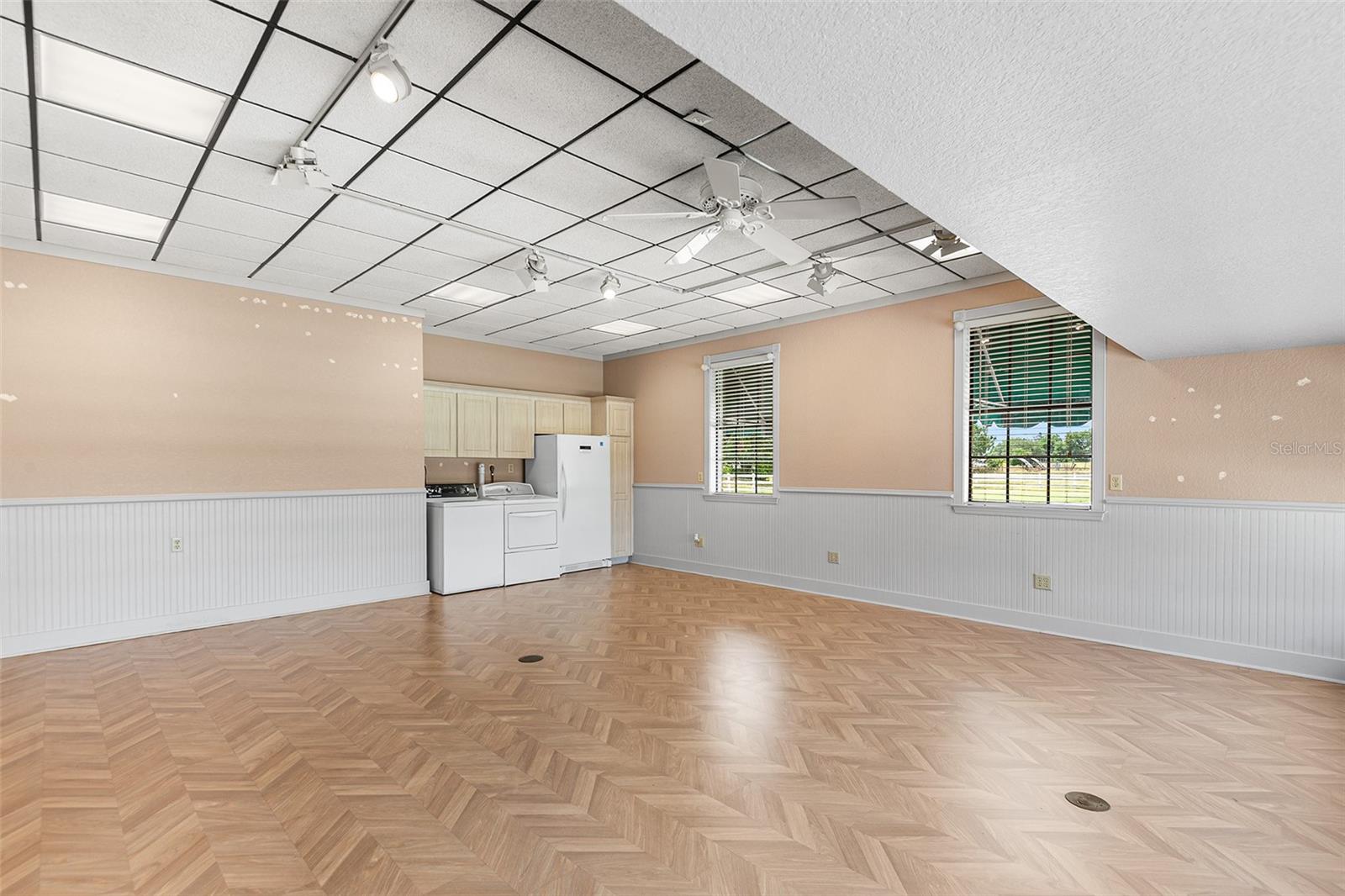 LAKE GUM ESTATES - Residential