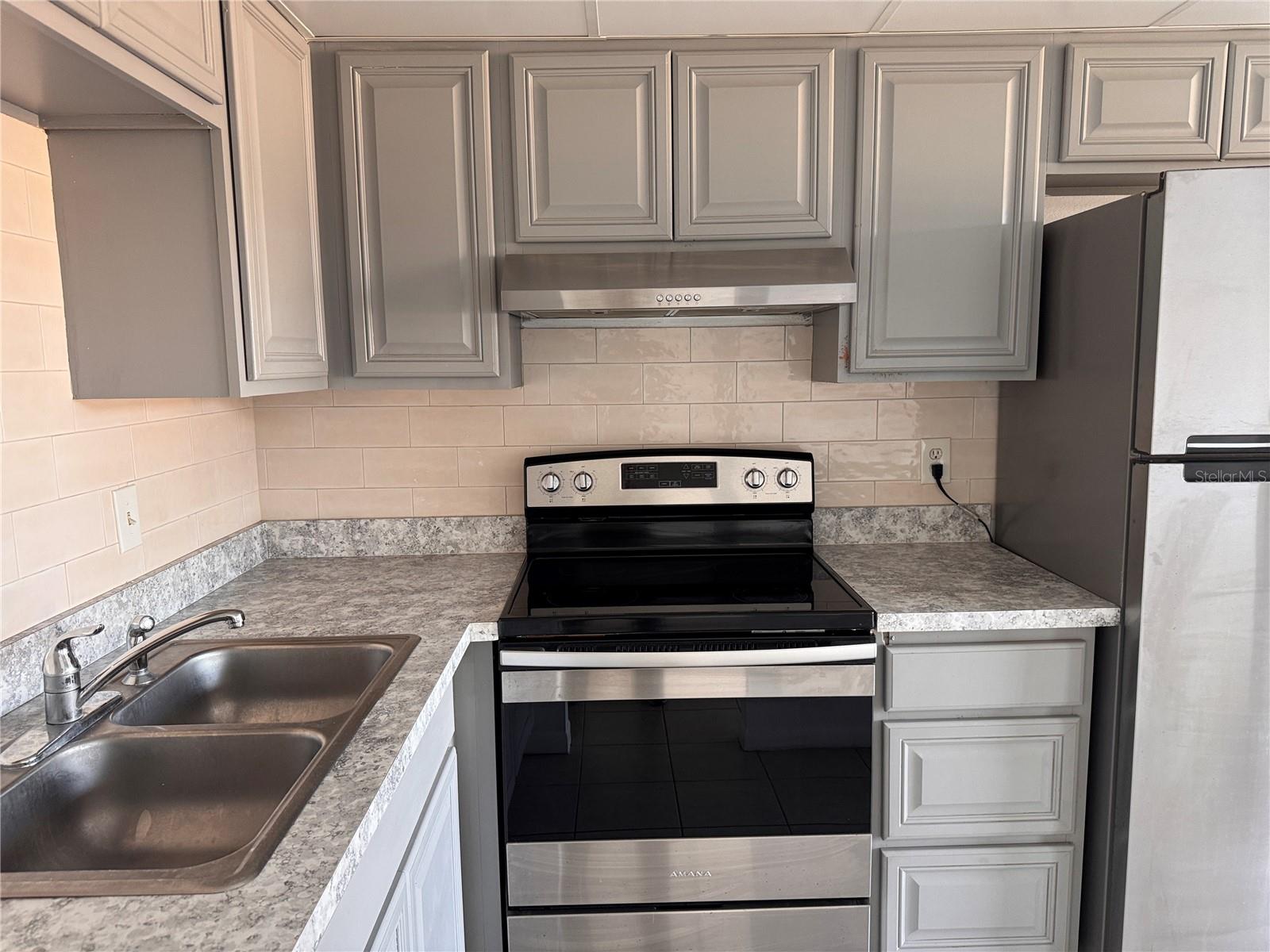 S & F SUB PT REP OF BLK B - Commercial Sale