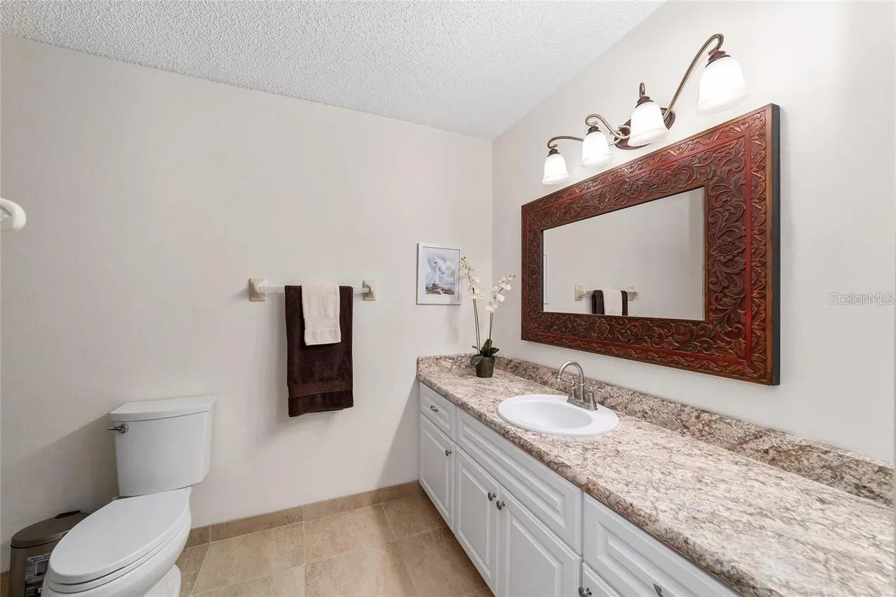 ON TOP OF THE WORLD - Residential Lease