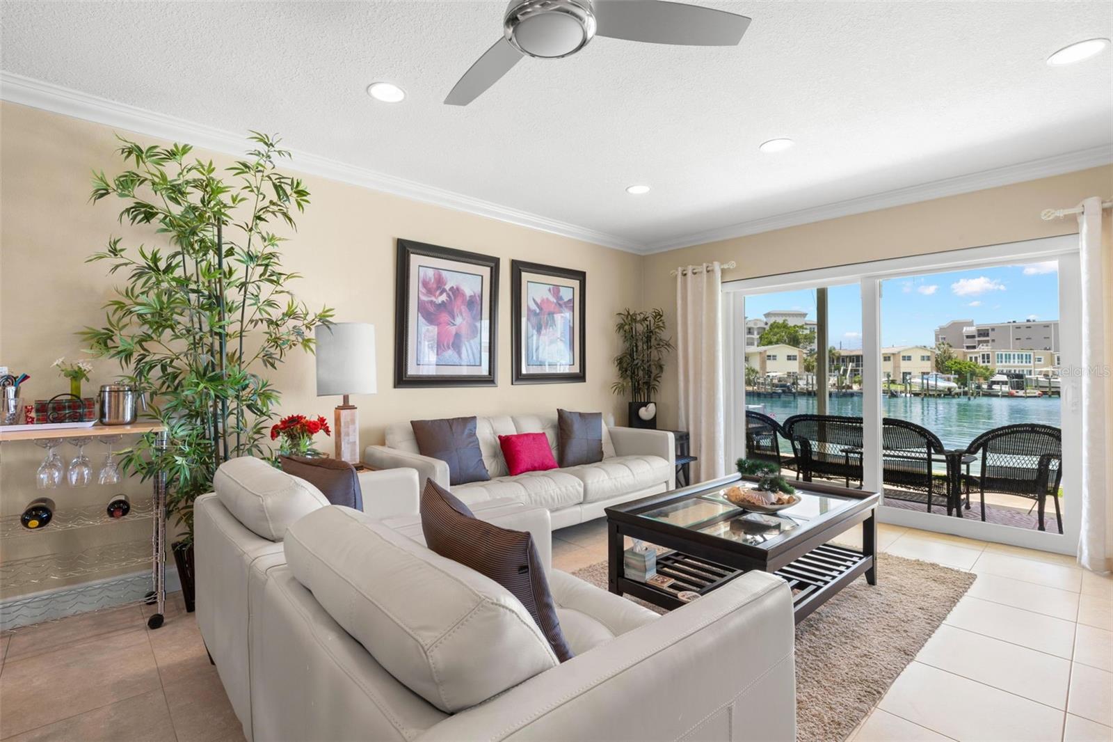 SEA ISLAND APTS 1 CONDO - Residential