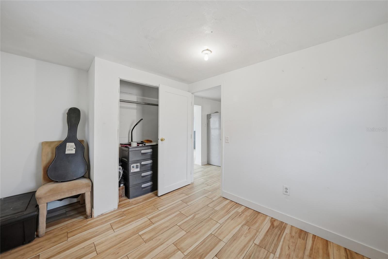 GENES LITTLE ACRES - Residential