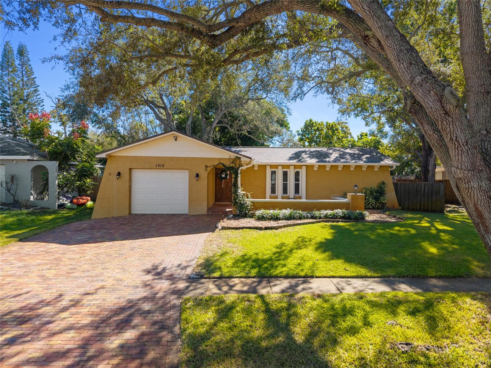 GULFVIEW RIDGE - Residential