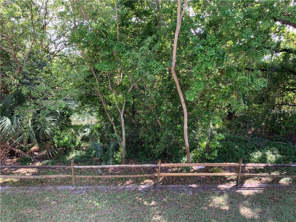 EAST LAKE WOODLANDS CYPRESS ESTATES - Residential Lease