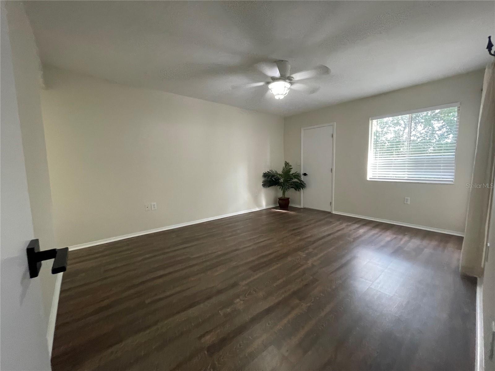 EAST LAKE WOODLANDS CYPRESS ESTATES - Residential Lease