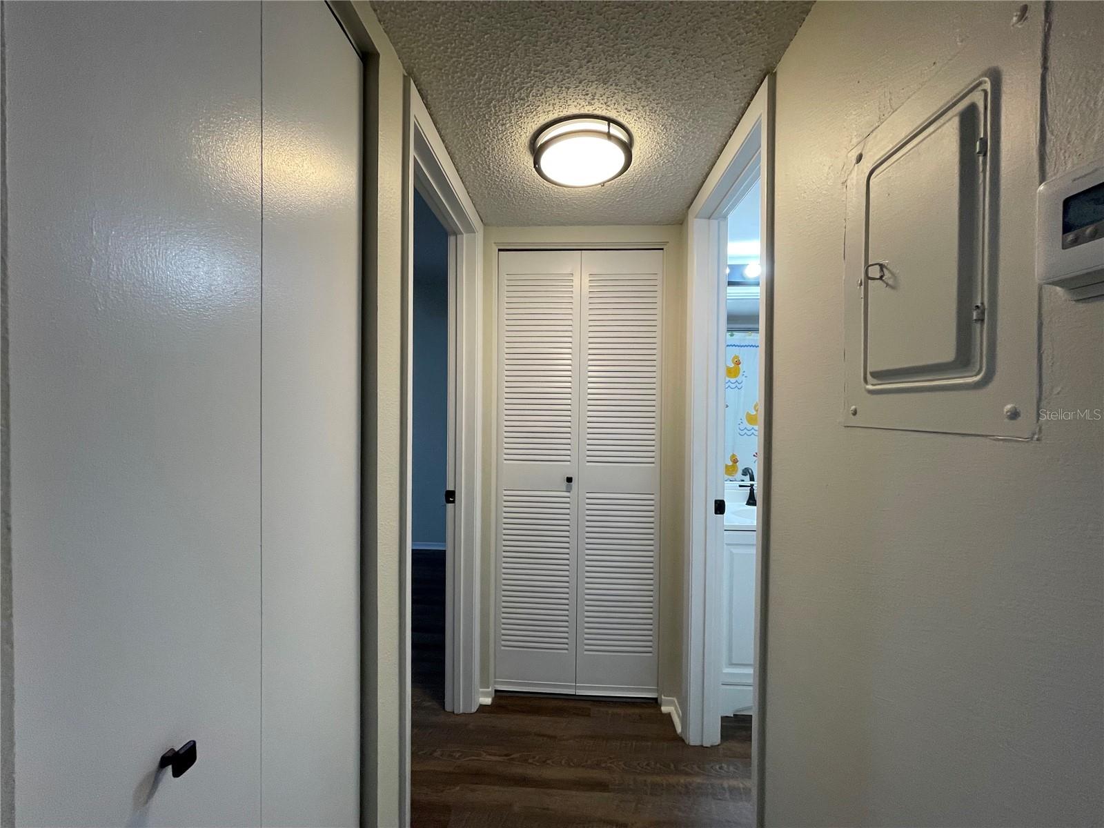 EAST LAKE WOODLANDS CYPRESS ESTATES - Residential Lease