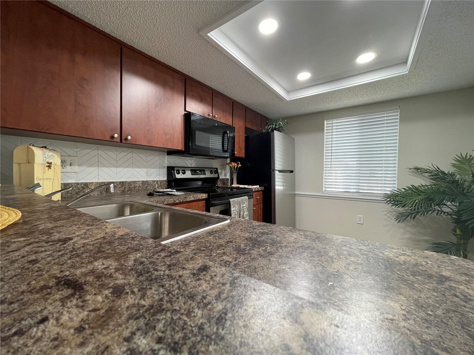 EAST LAKE WOODLANDS CYPRESS ESTATES - Residential Lease