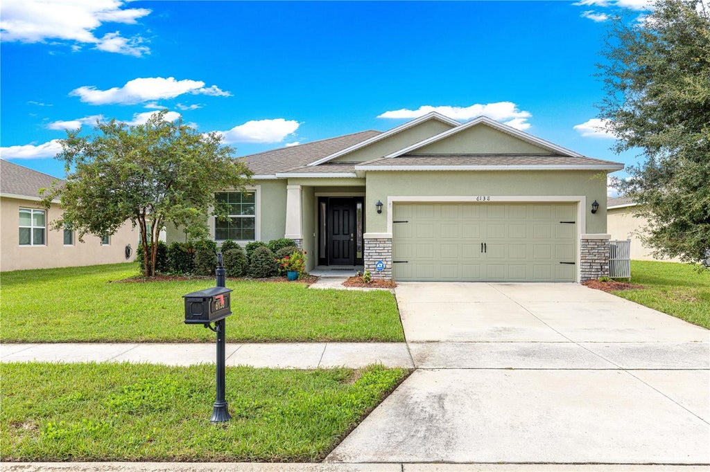 Photo of 6138 SW 89th Lane Road, Ocala, FL 34476 (MLS # OM731779)