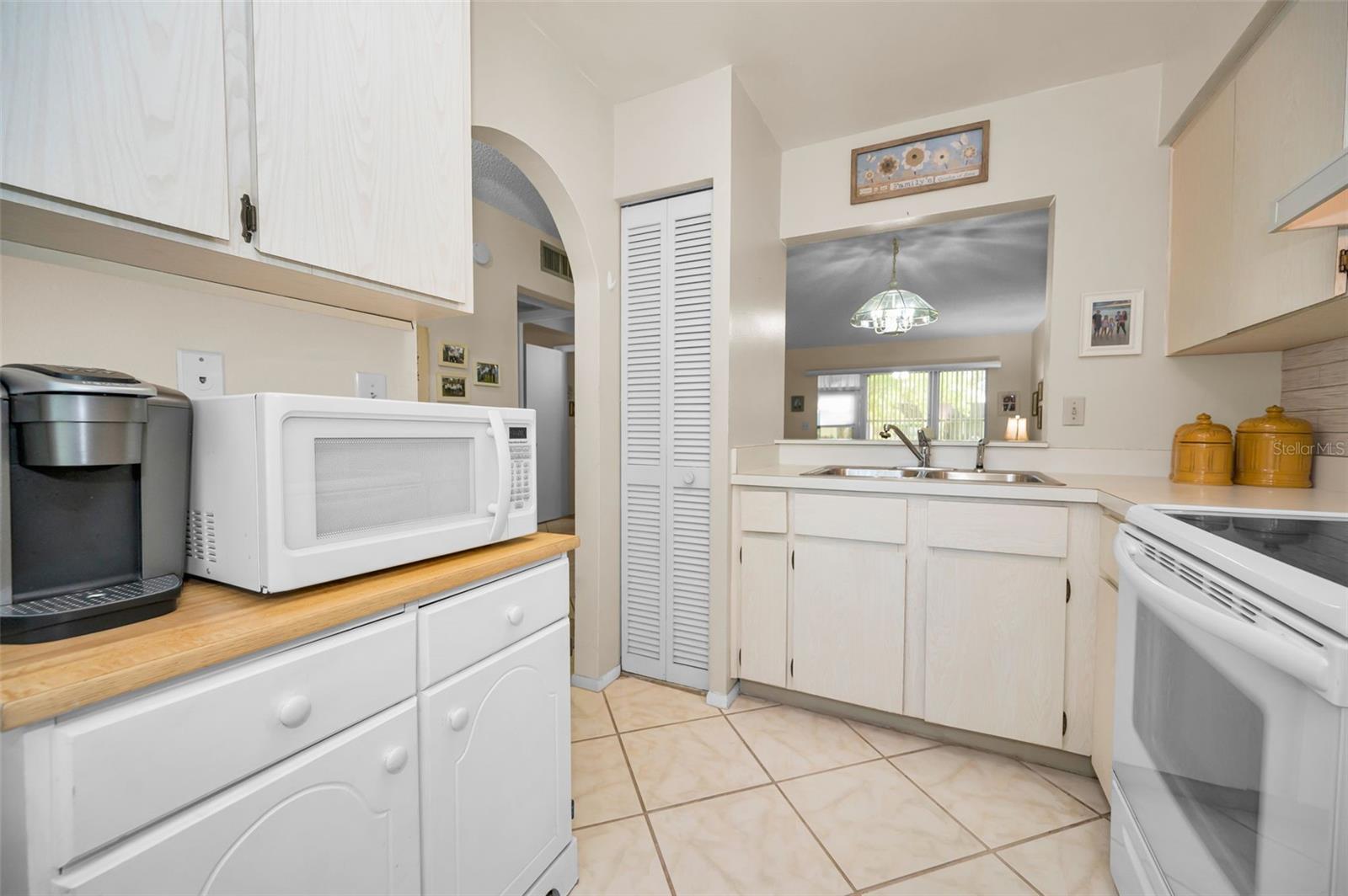 HIGHLAND LAKES MISSION GROVE CONDO - Residential