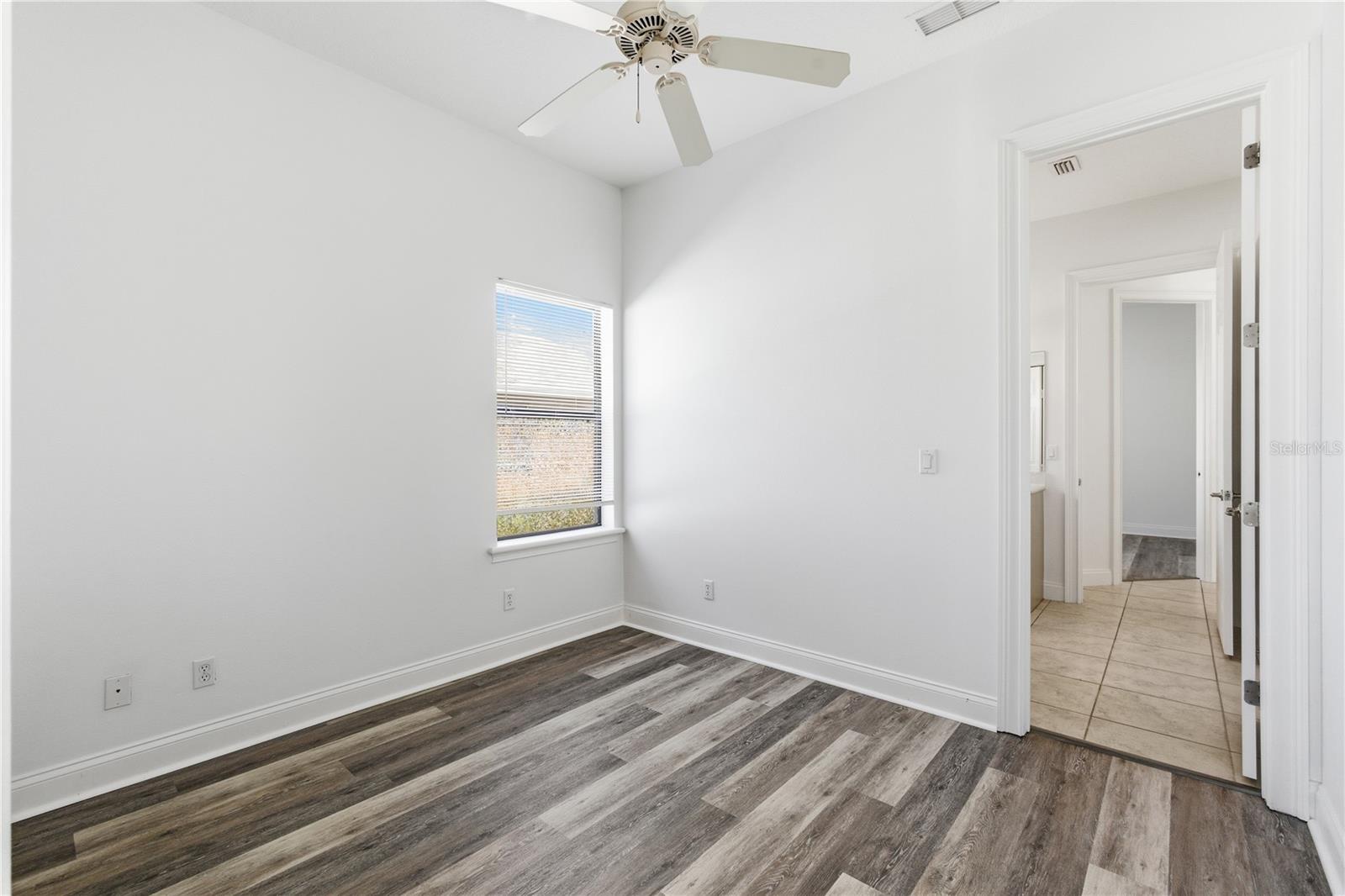 PINE LAKES - Residential