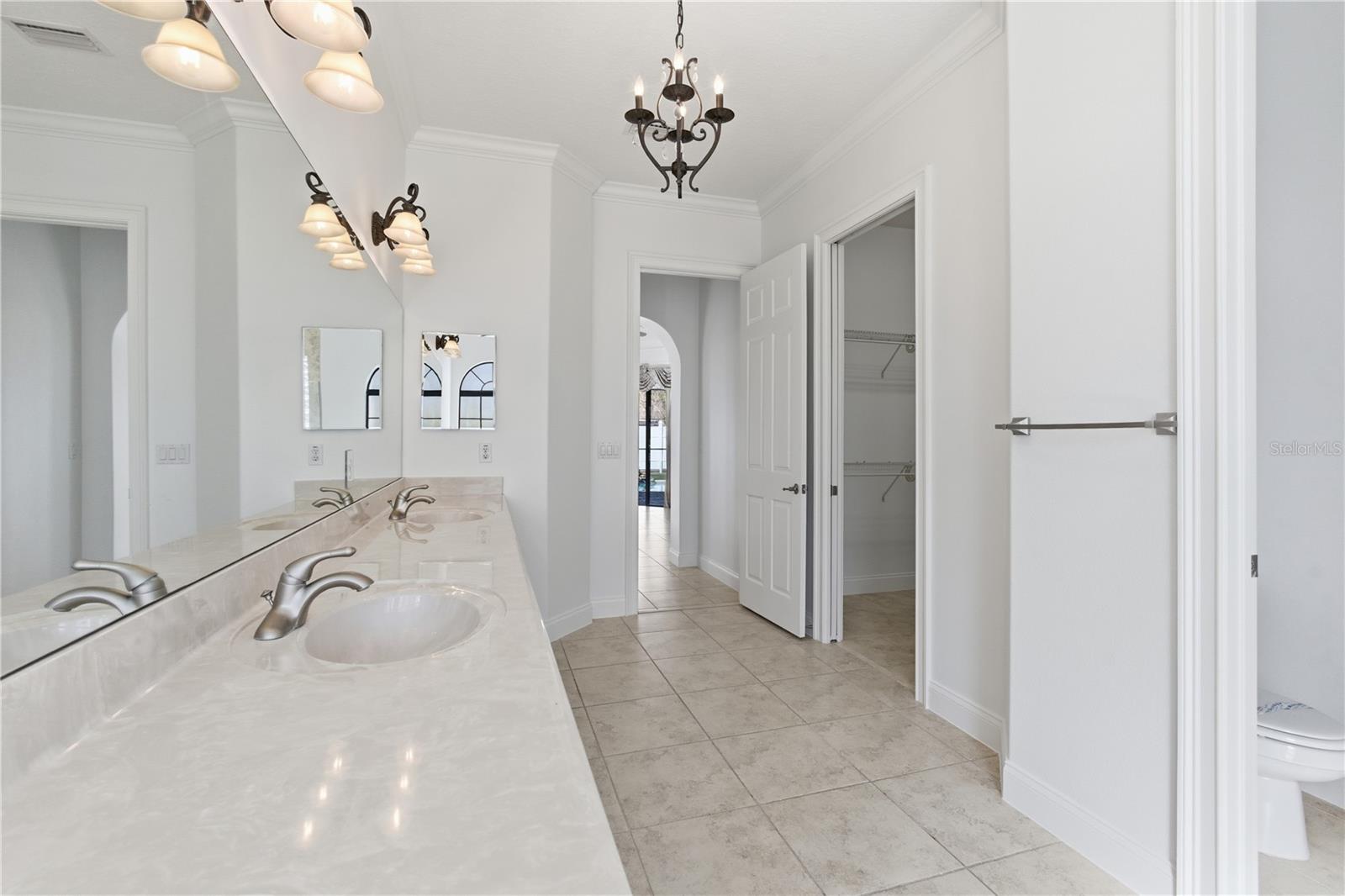 PINE LAKES - Residential