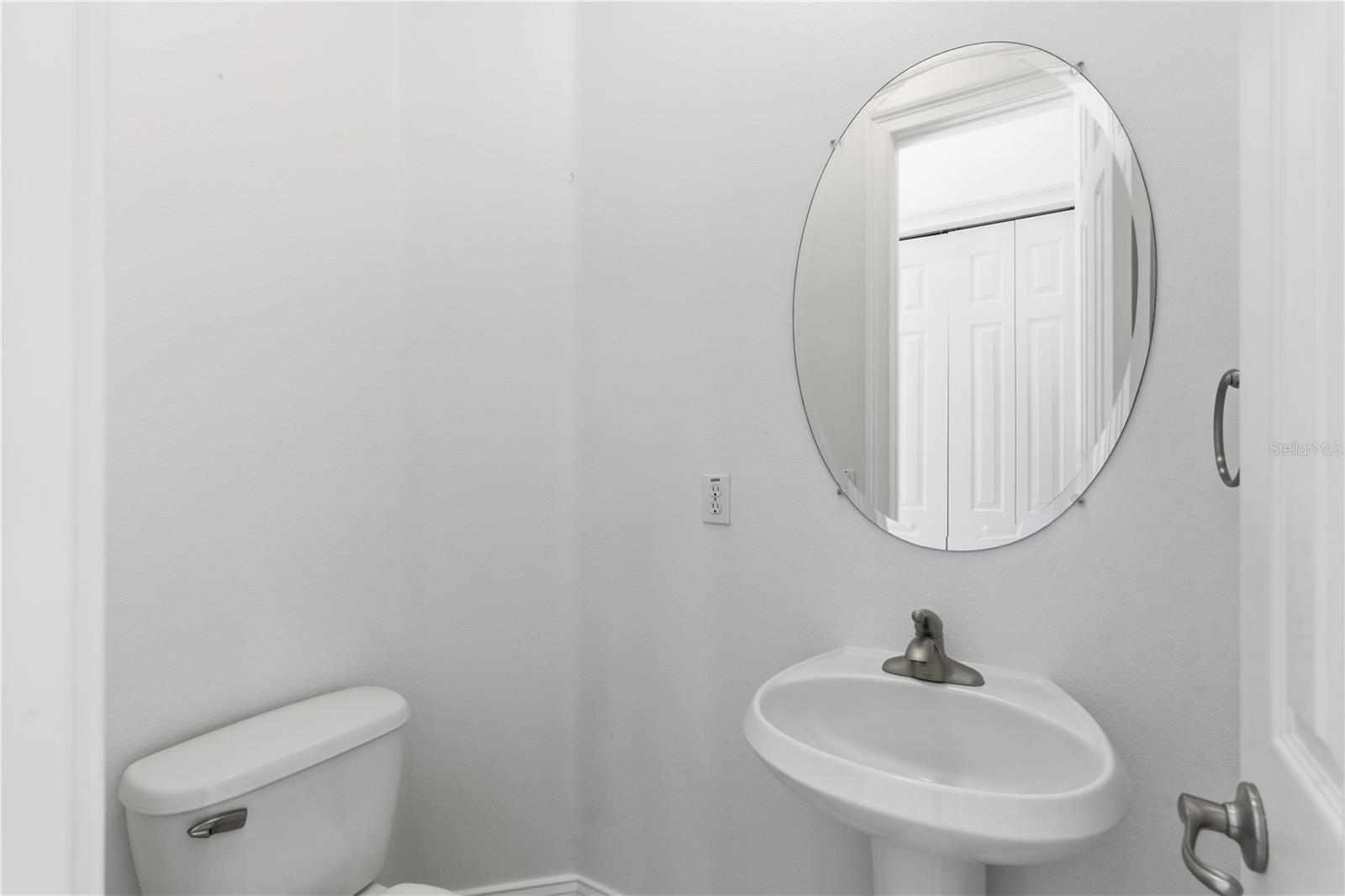 PINE LAKES - Residential