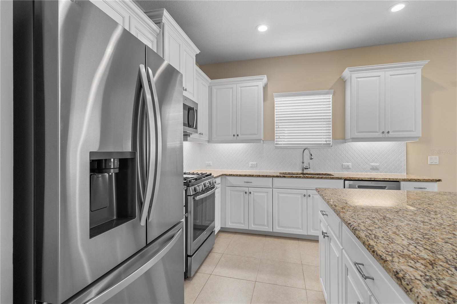 MAGNOLIA POINT - Residential