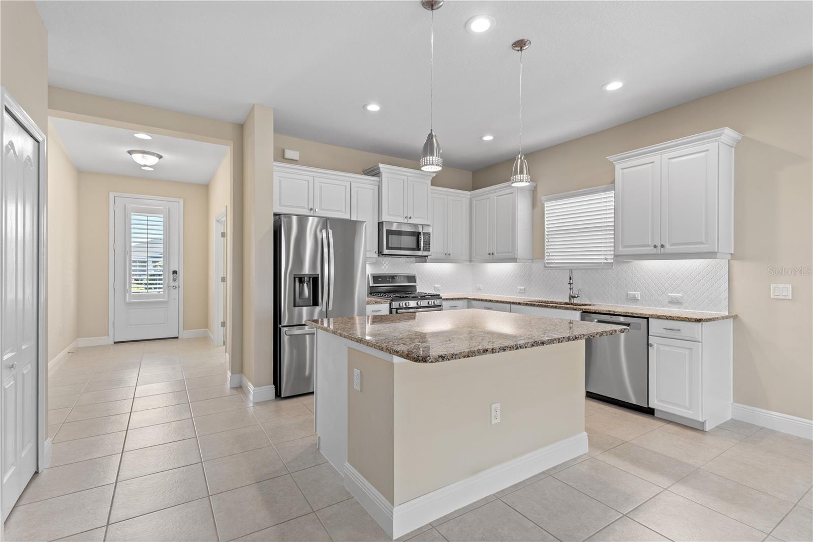 MAGNOLIA POINT - Residential