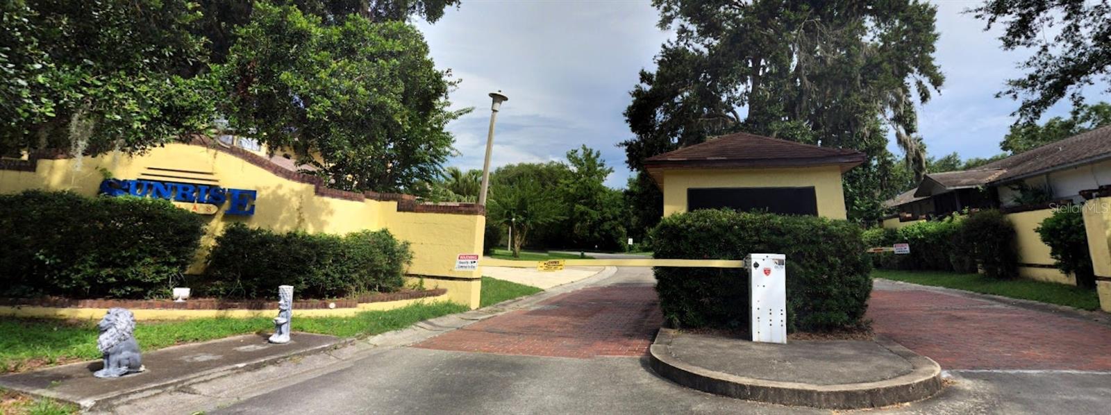 5 SUNRISE VILLAS LANE