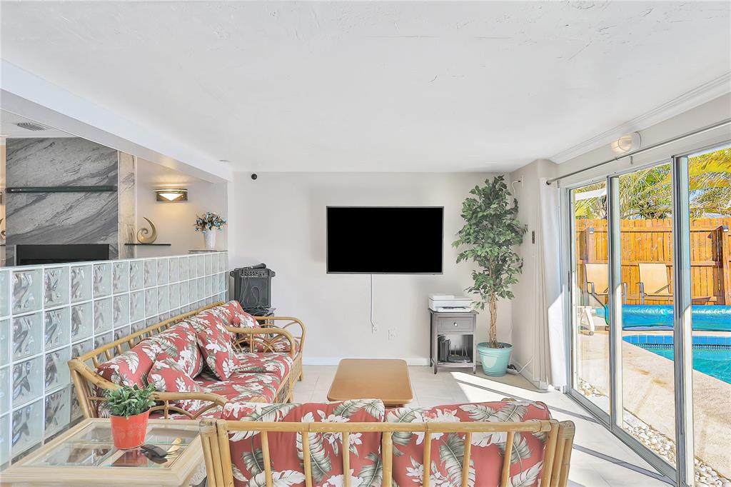 SAN REMO SHORES - Residential Lease