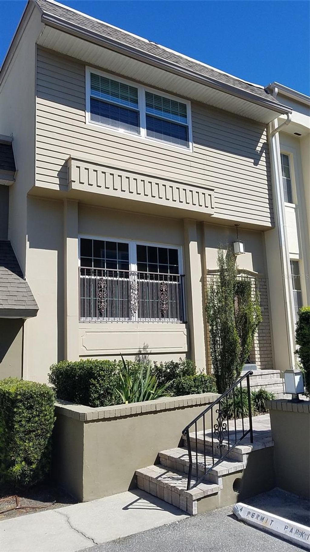 Photo of 612 E Church Street, Orlando, FL 32801 (MLS # O6408364)