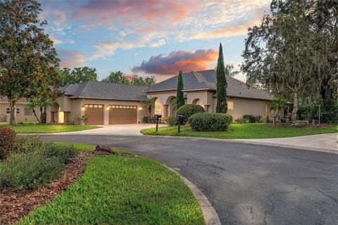 Photo of 19146 Park Place Boulevard, Eustis, FL 32736 (MLS # G5108948)