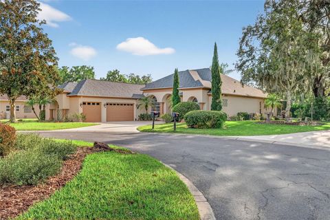 Photo of 19146 Park Place Boulevard, Eustis, FL 32736 (MLS # G5108948)