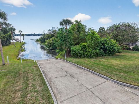 Tiny photo for 19146 Park Place Boulevard, Eustis, FL 32736 (MLS # G5108948)