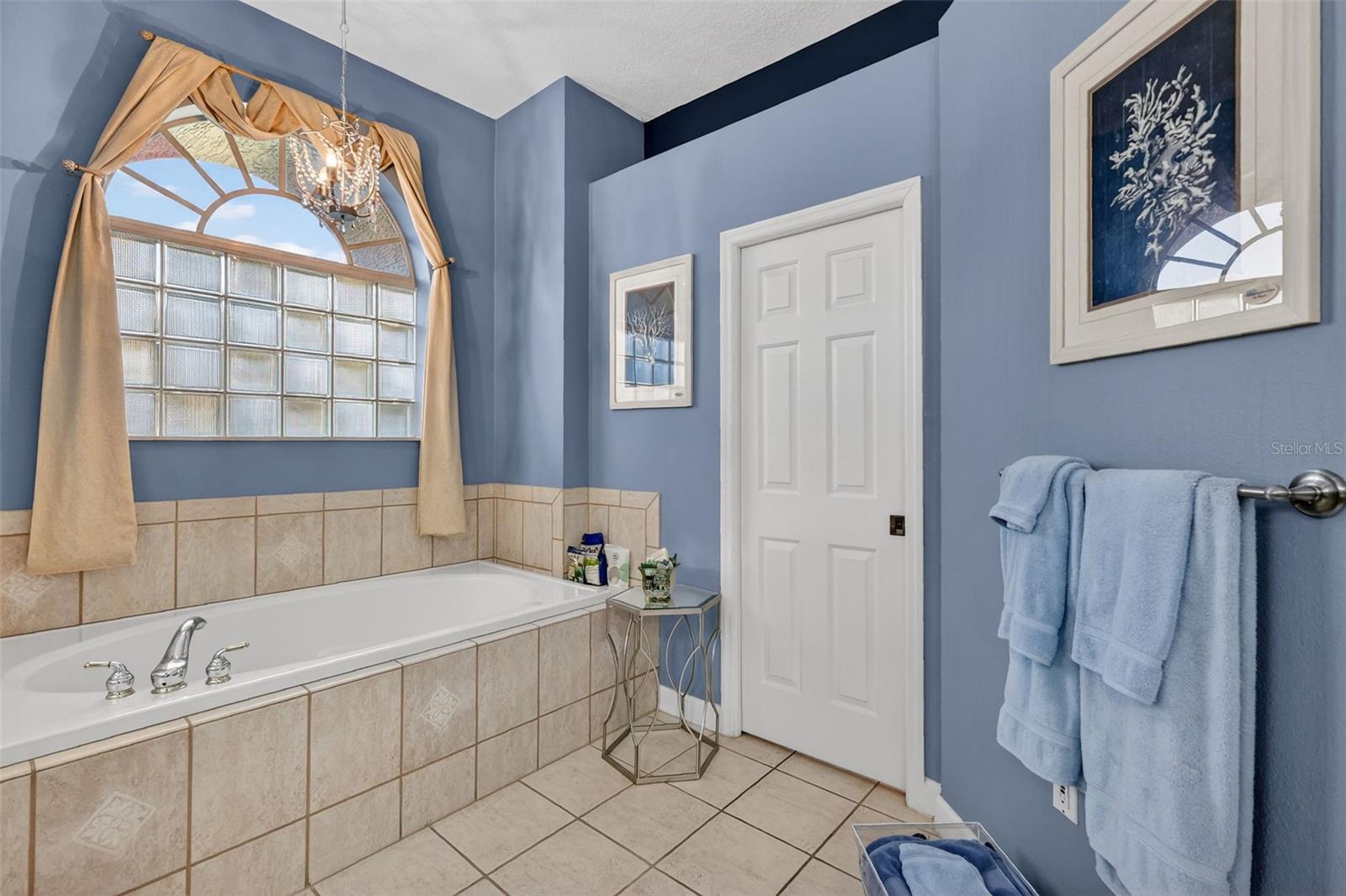 PARK PLACE ON LAKE JOANNA 1ST ADD - Residential