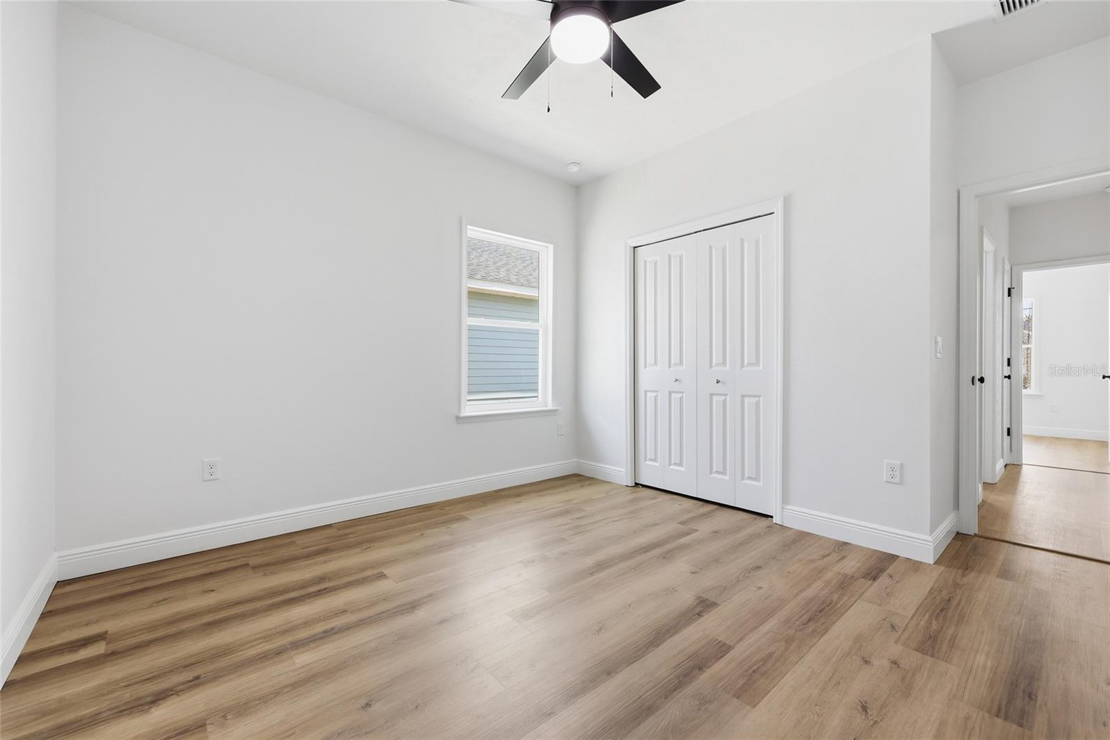 GRAND OAKS - Residential