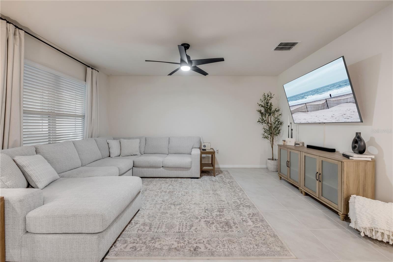 2624 NEVERLAND DRIVE