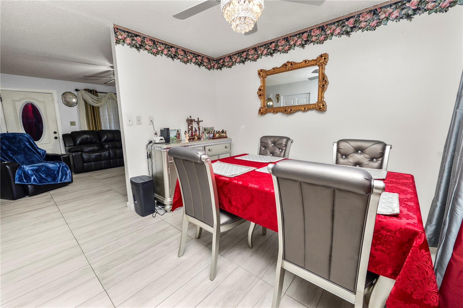 JILL JOY - Residential