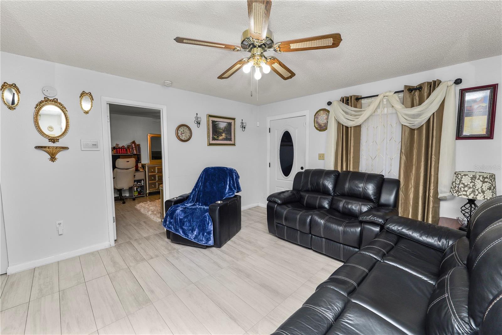 JILL JOY - Residential