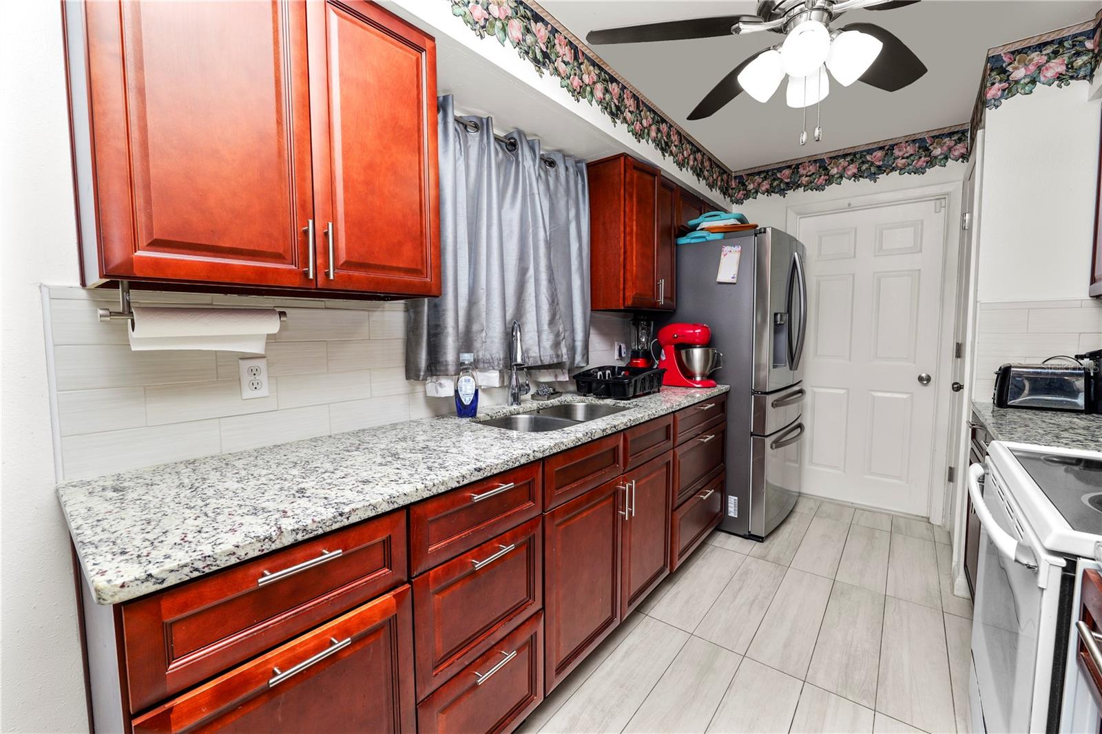 JILL JOY - Residential