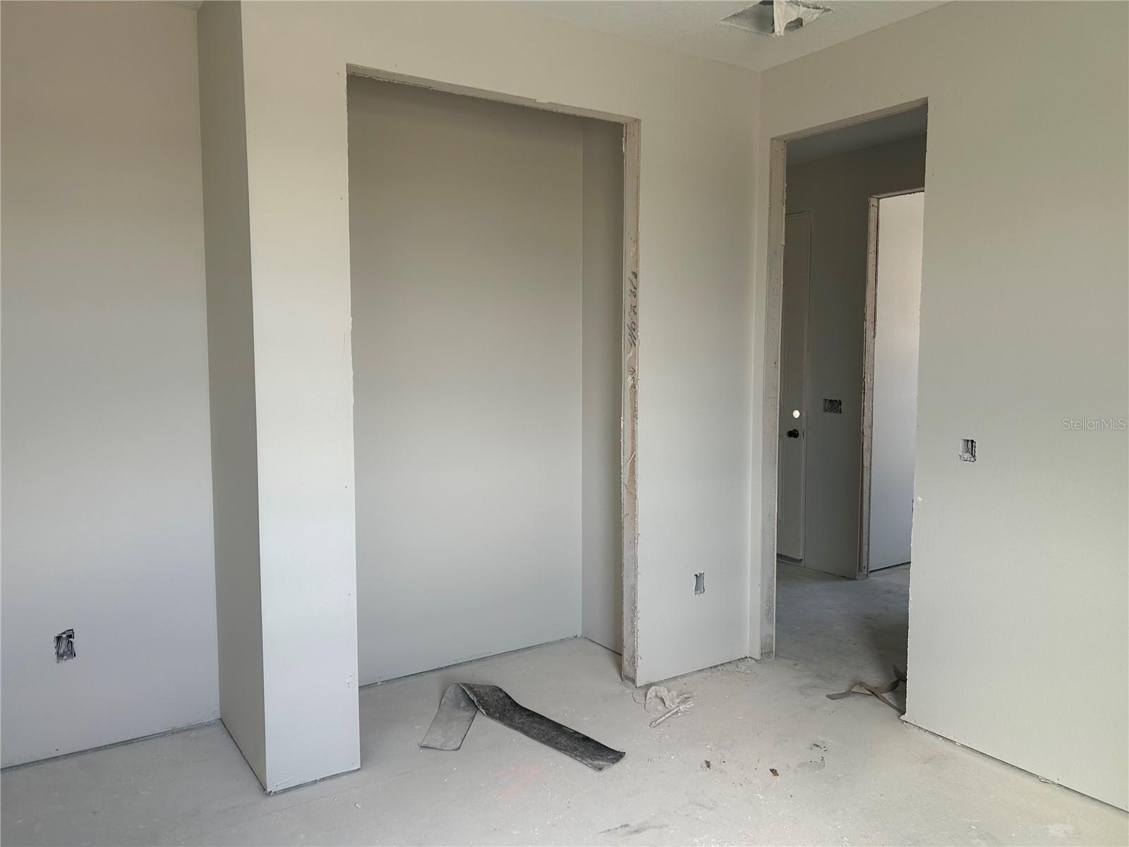 OAKFIELD TRAILS WEST - Residential