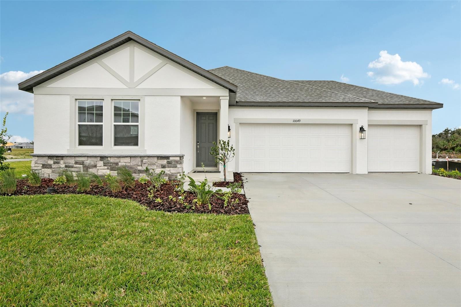 10049 HIDDEN HAMMOCK LOOP