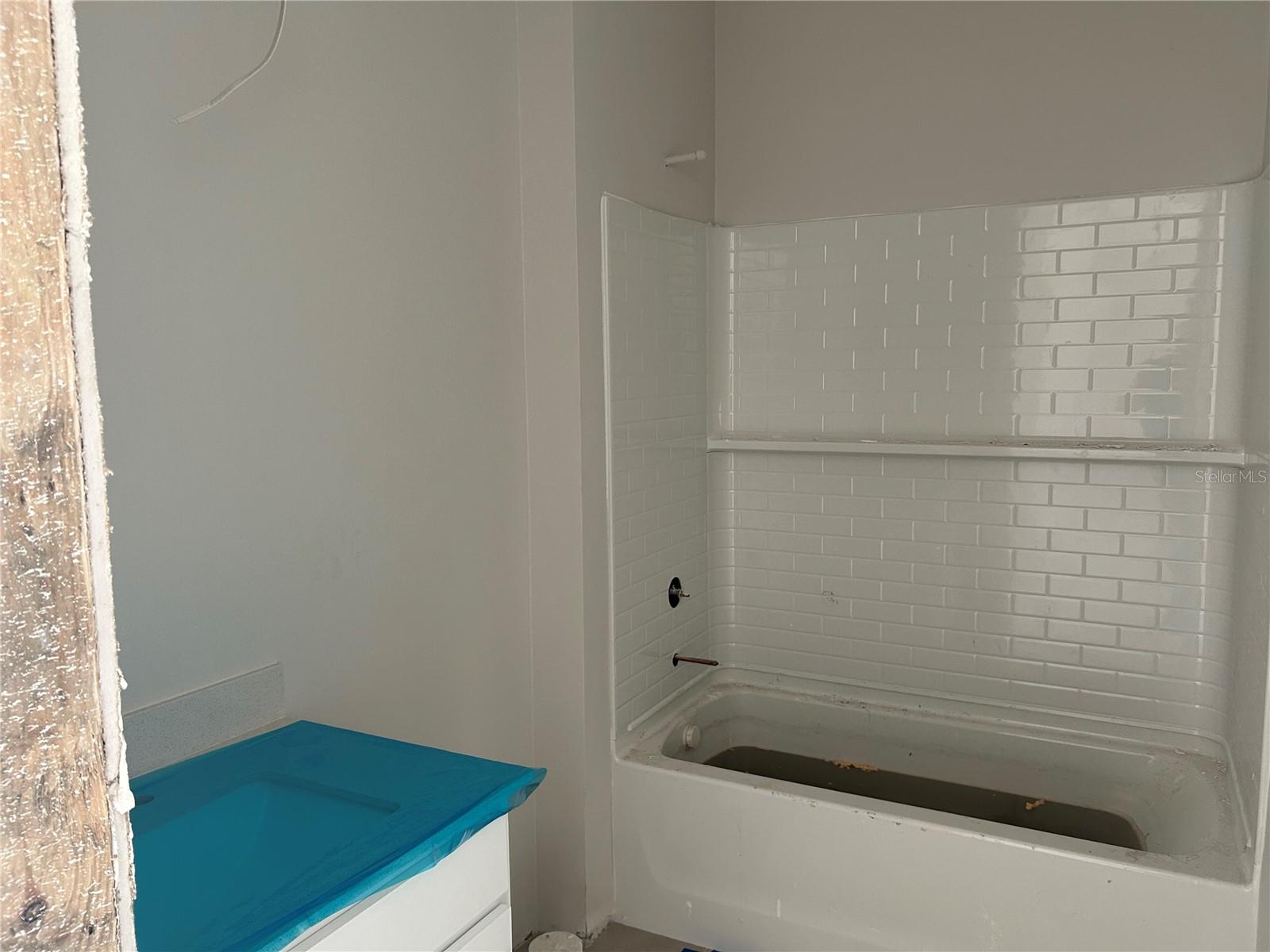 OAKFIELD TRAILS WEST - Residential