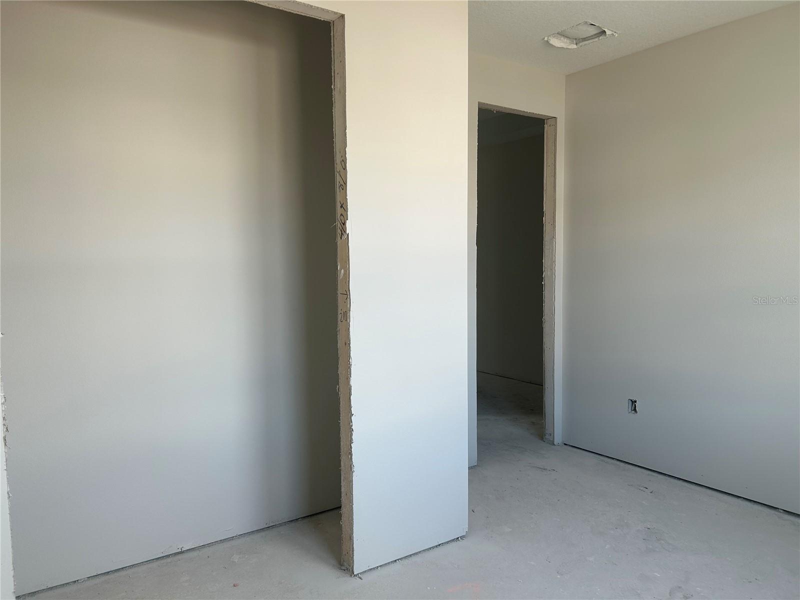 OAKFIELD TRAILS WEST - Residential