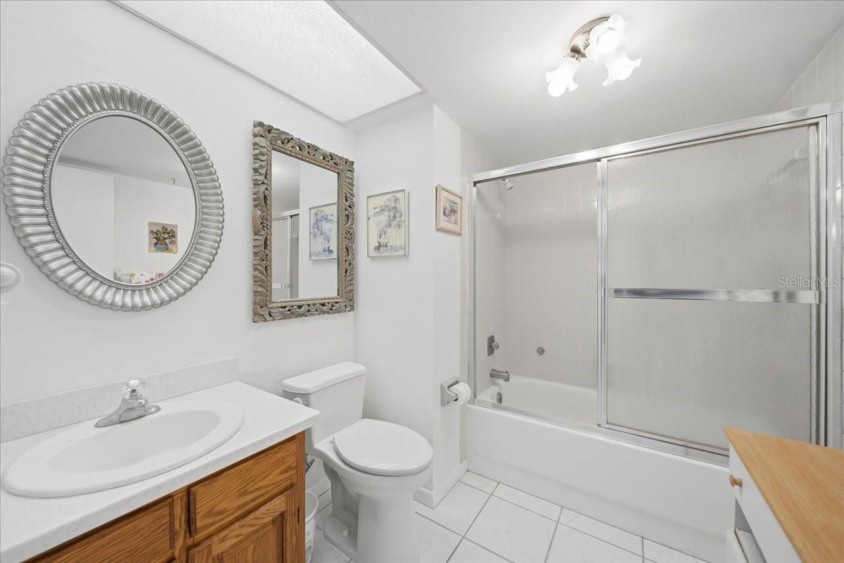 VISTA BAY CONDO I PH I - Residential