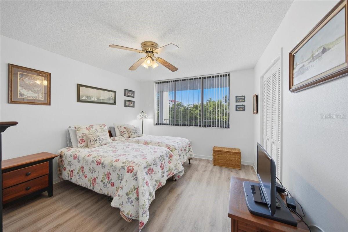 VISTA BAY CONDO I PH I - Residential