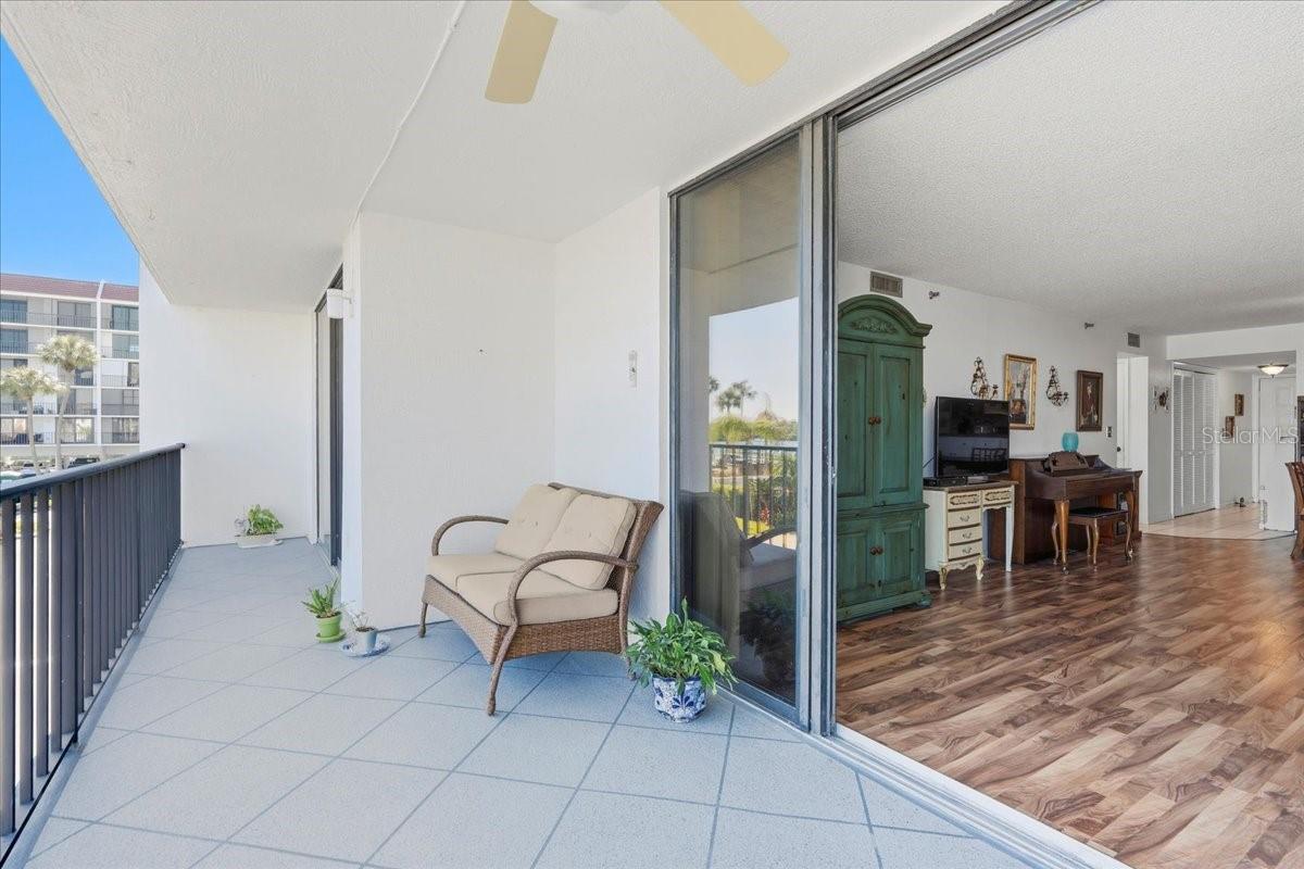 VISTA BAY CONDO I PH I - Residential