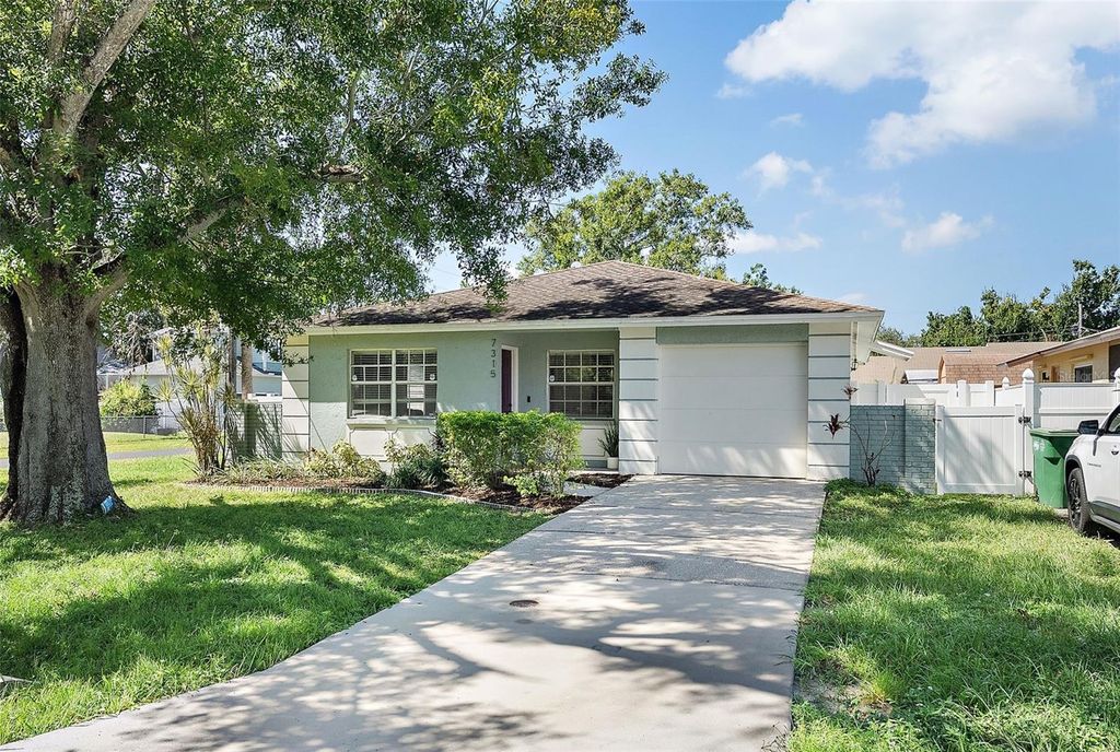 Photo of 7315 S Sparkman Street, Tampa, FL 33616 (MLS # TB8433414)