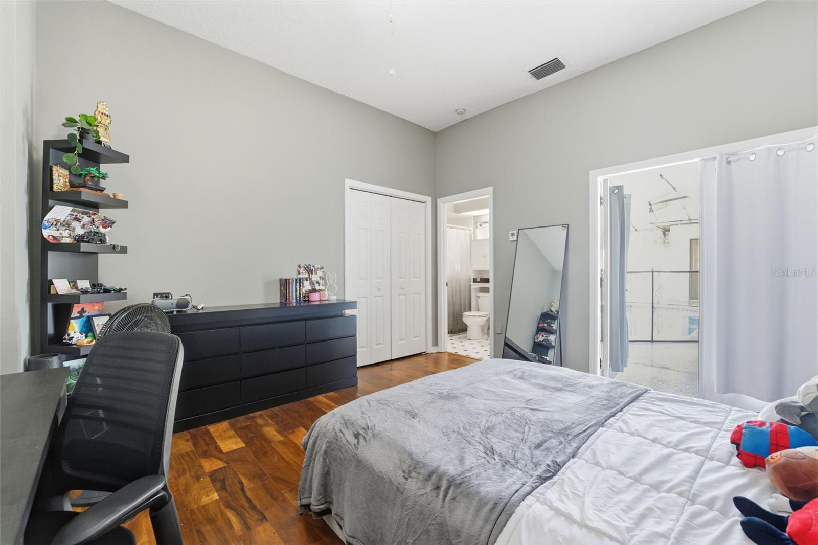 GLEN LAKES - Residential