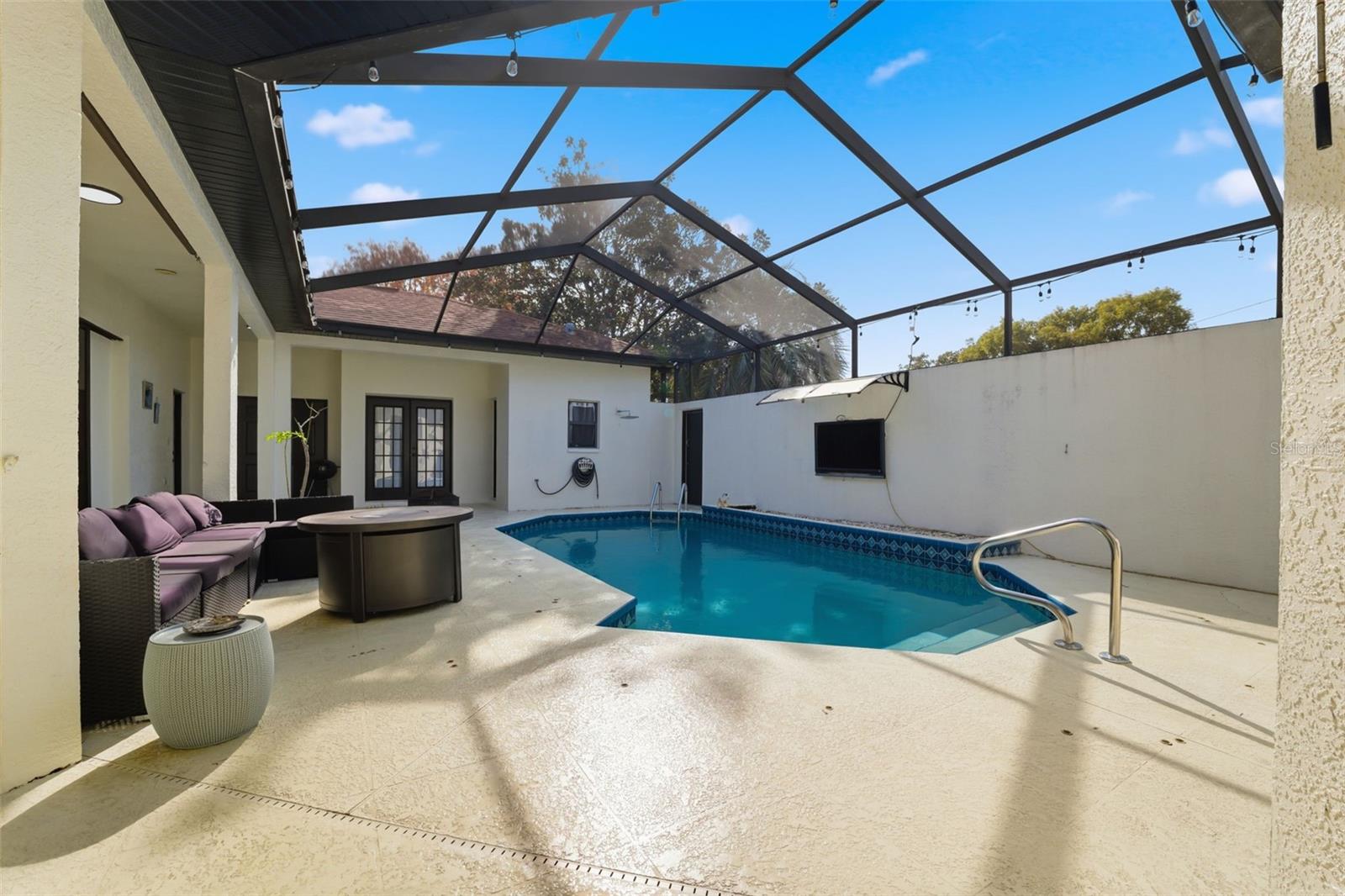 GLEN LAKES - Residential