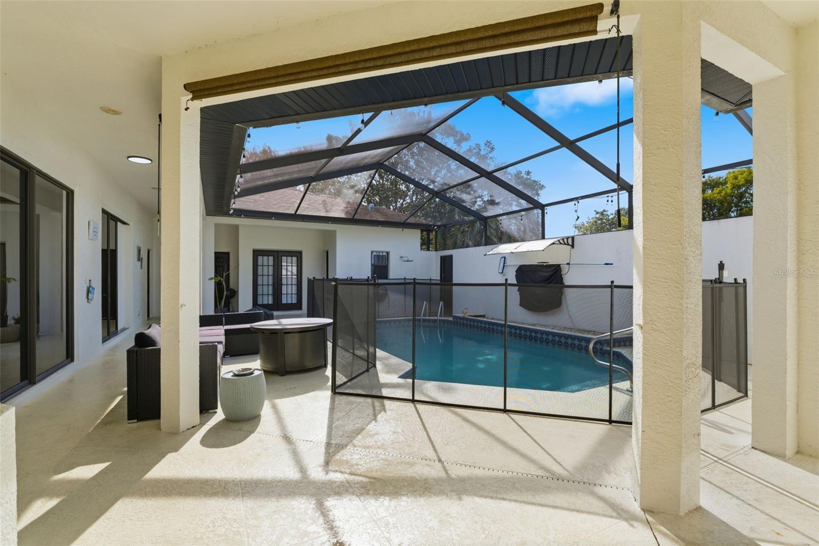 GLEN LAKES - Residential