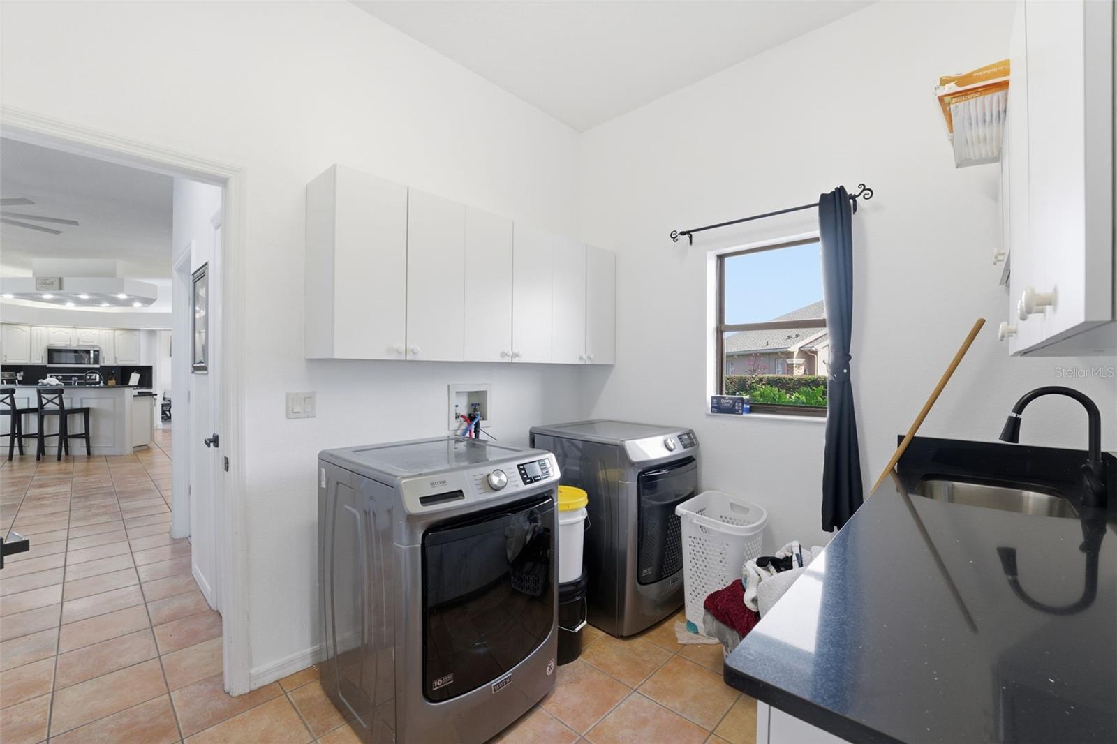 GLEN LAKES - Residential