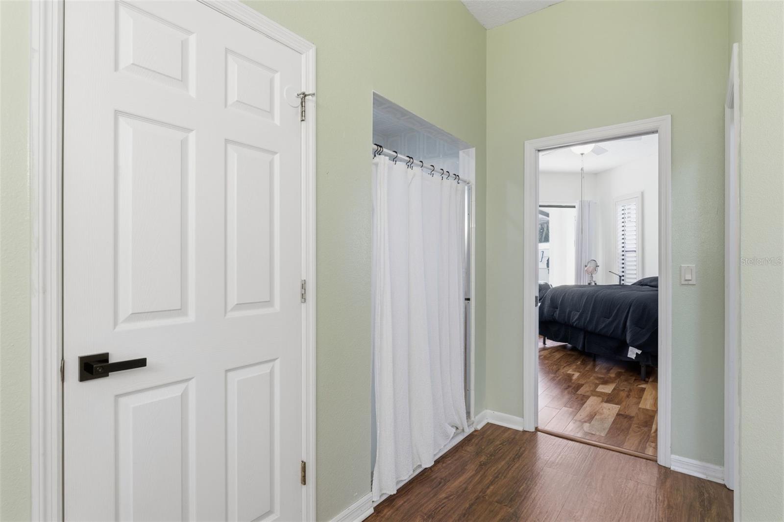 GLEN LAKES - Residential